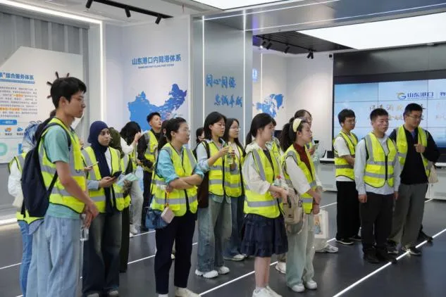山东：美丽中国宣讲志愿行动｜走进近零碳物流园，山大学子探访绿色分拨新范式1