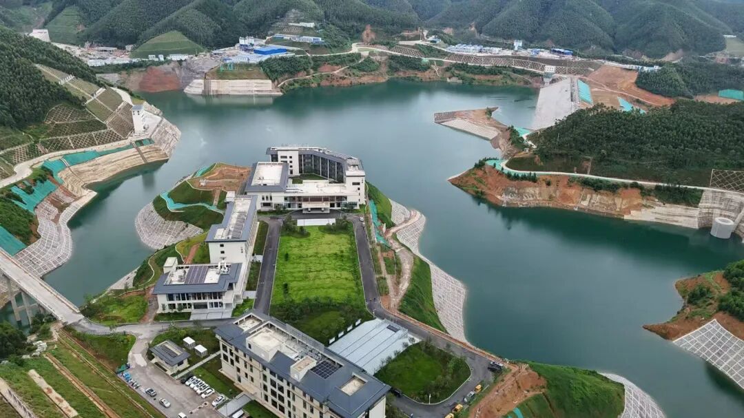 广西：绿色转型 全民同行｜深山里的“超级充电宝”：一座蓄能电站如何重塑绿色能源版图1